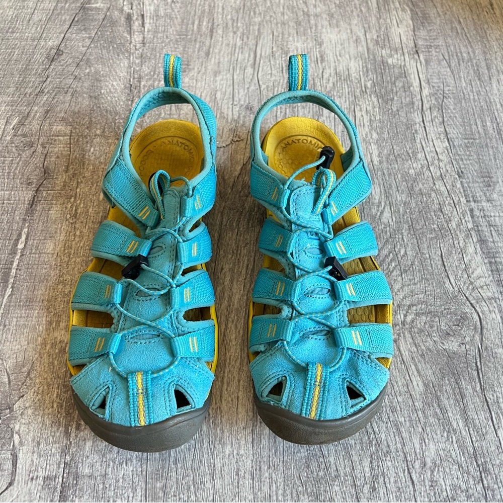 Keen Clearwater CNX Womens Blue Yello Sport Sandal Shoe Size 8.5